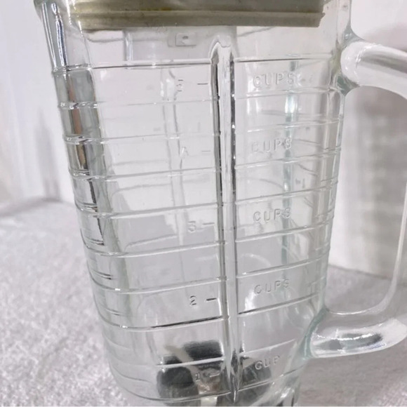 Vintage Blender Glass Replacement Pitcher With  Blades - Picture 11 of 14